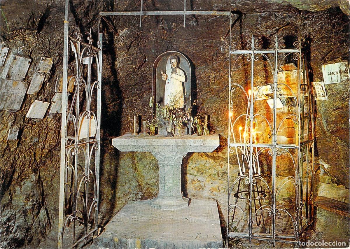Postales: Postal de la Gruta del Padre de Montfort en el bosque de Mervent, Francia