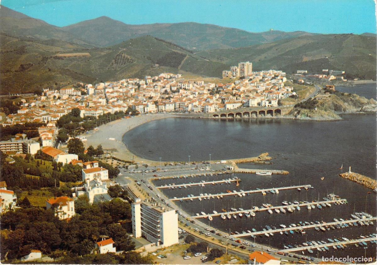 Cartoline: Postal de vista a&eacute;rea del puerto y la bah&iacute;a de Banyuls-sur-Mer en Francia
