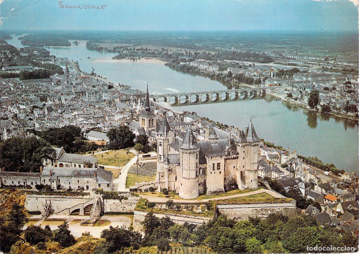 Postales: Postal a&eacute;rea de Saumur, el Castillo y el r&iacute;o Loira