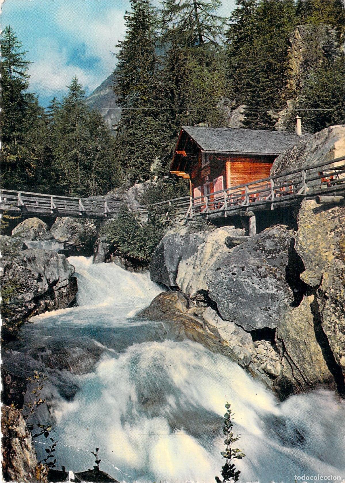 Postales: Postal de la Cascada de B&eacute;rard en los Alpes Franceses