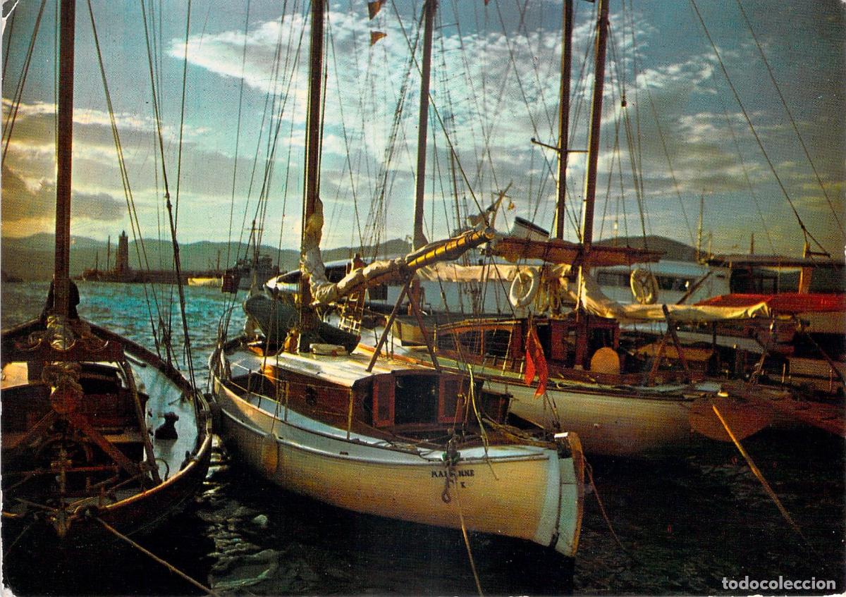 Cartoline: Postal de veleros en el puerto de Cogolin al atardecer