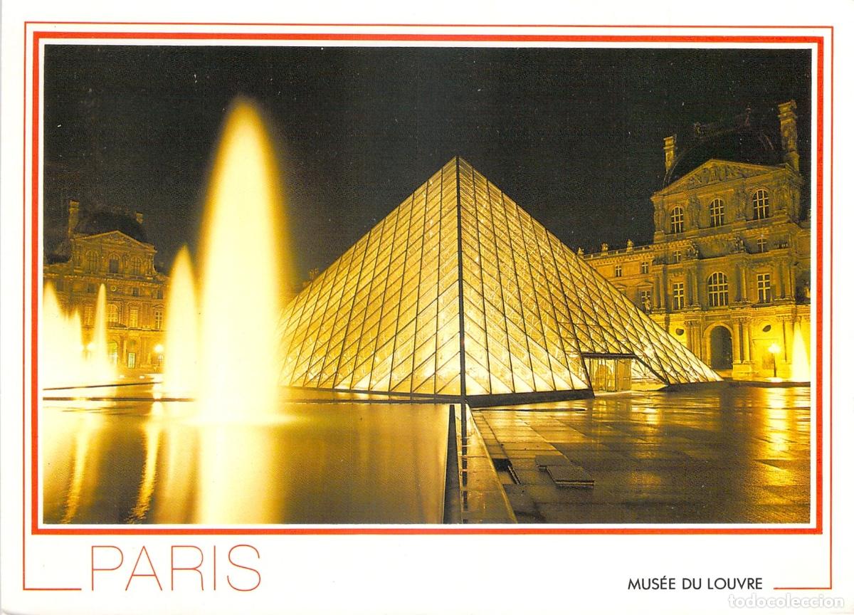 Postales: Postal de Par&iacute;s: Vista nocturna de la Pir&aacute;mide del Louvre