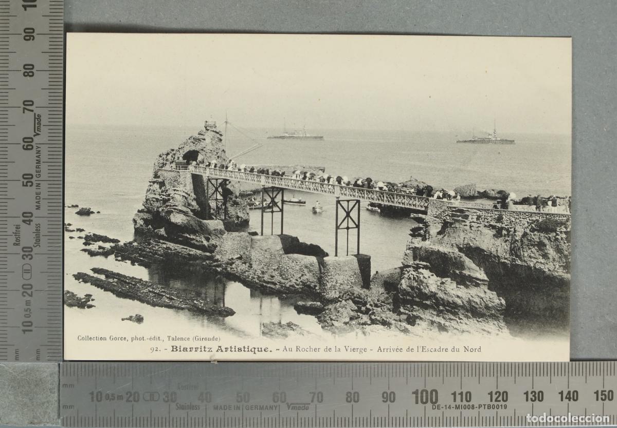 Postales: POSTAL. Biarritz Artistique - Au Rocher de la Vierge - Arriv&eacute;e de l'Escadre du Nord