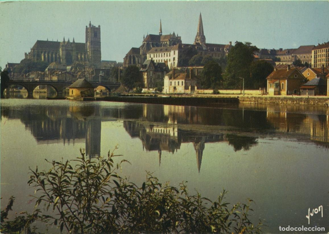 Postales: AUXRERRE (Yonne). Francia. La catedral vista desde las orillas del Yonne. Sin circular. &Eacute;DITIONS D'A
