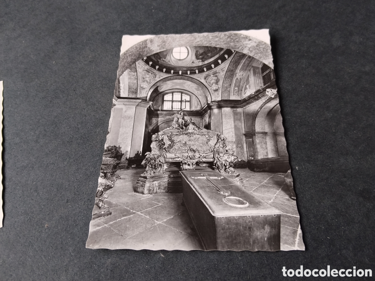 Postales: Postal sarc&oacute;fago emperatriz Mar&iacute;a Teresa