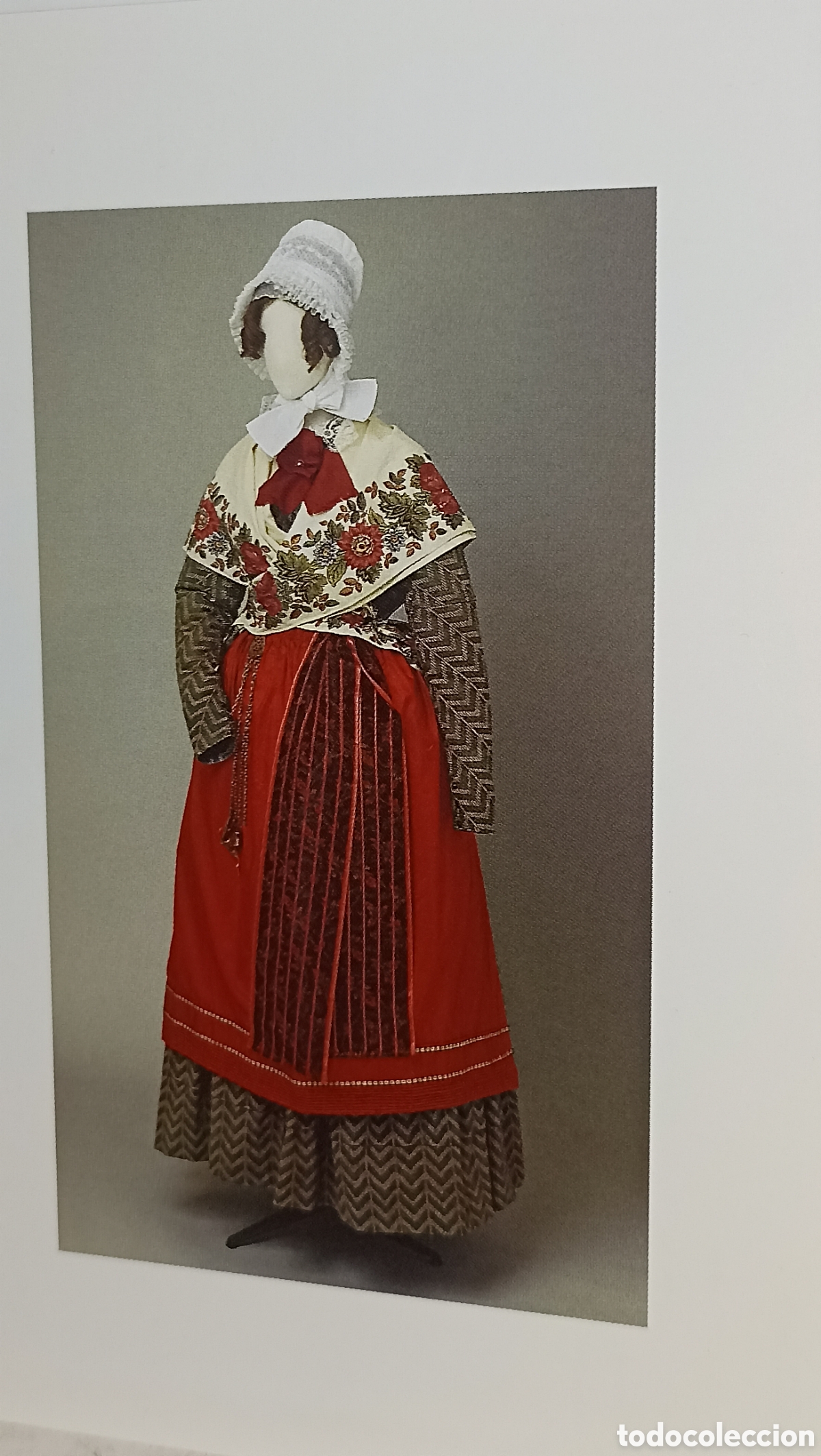 Postales: Mint artesan&iacute;a de auch ropa de Dona siglo XIX