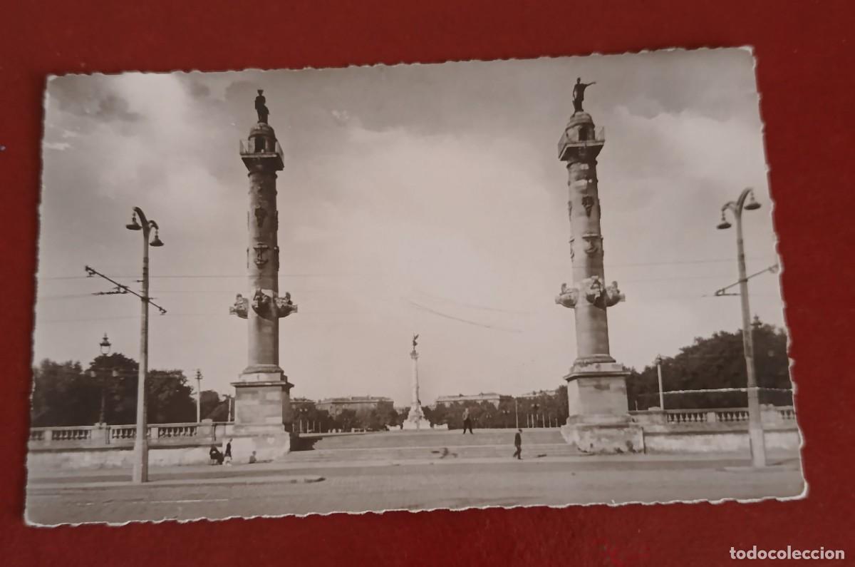 Postales: COLUMNAS ROSTRALES EN LA PLACE DES QUINCONCES - BURDEOS - FRANCIA