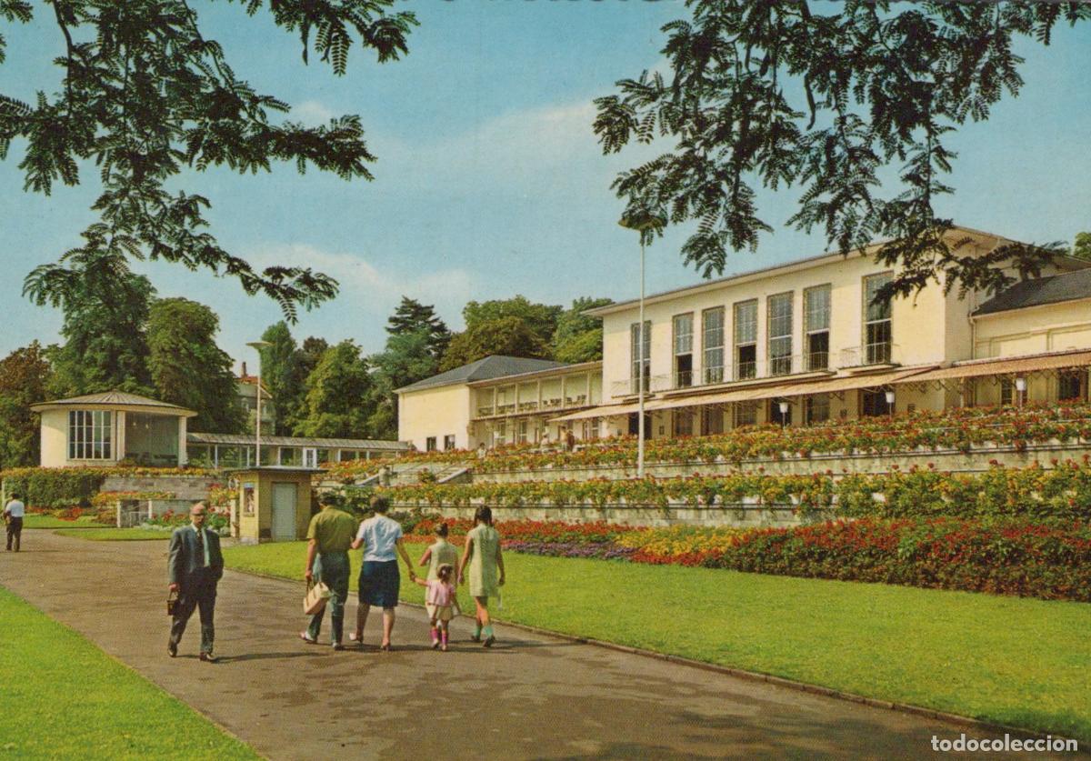 Cartes Postales: Germany Bad Nauheim Kurhaus People Walking On Path Flower Beds *YBB123