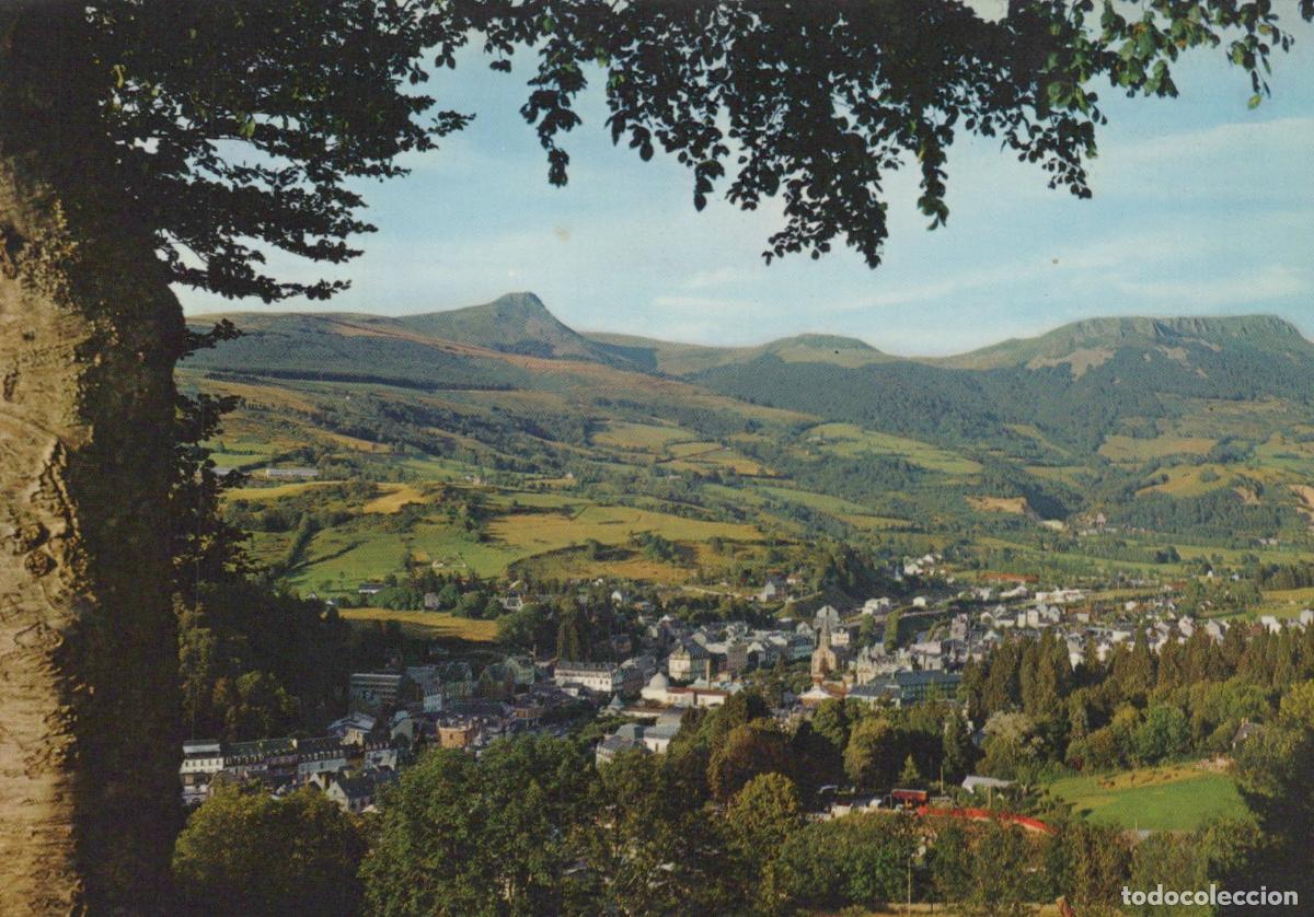 Cartes Postales: France La Bourboule Panoramic View Of The Town And Surrounding Mountains *YBB330