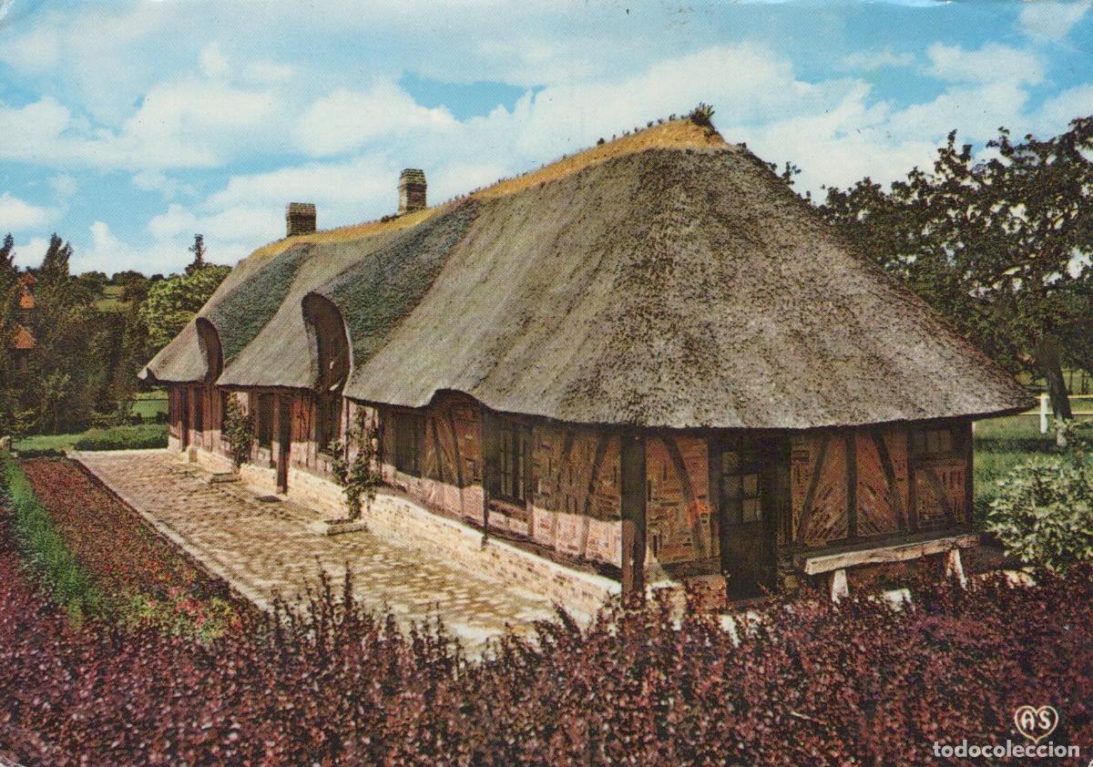 Cartes Postales: France Nantes Traditional Thatched Roof House In Rural French *YBB556