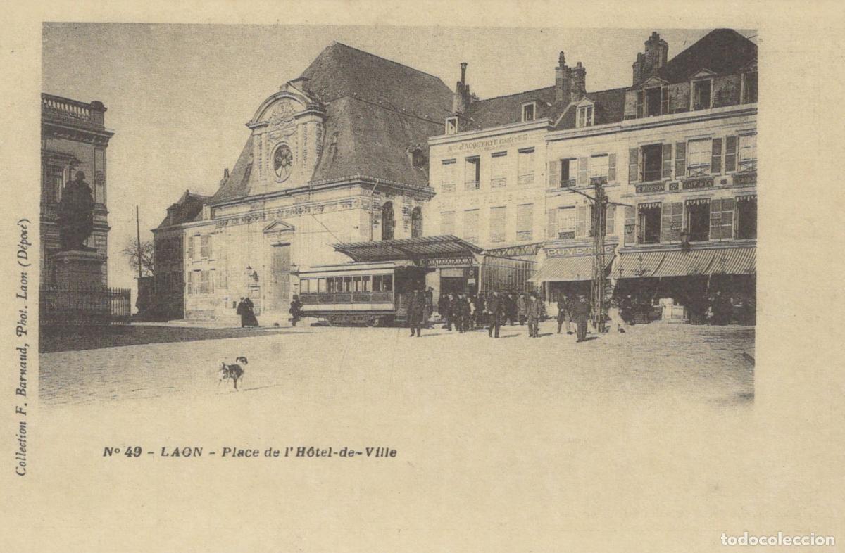 Postcards: France Laon Place De L Hotel De Ville With Tram Unposted Reproduction *YBC031
