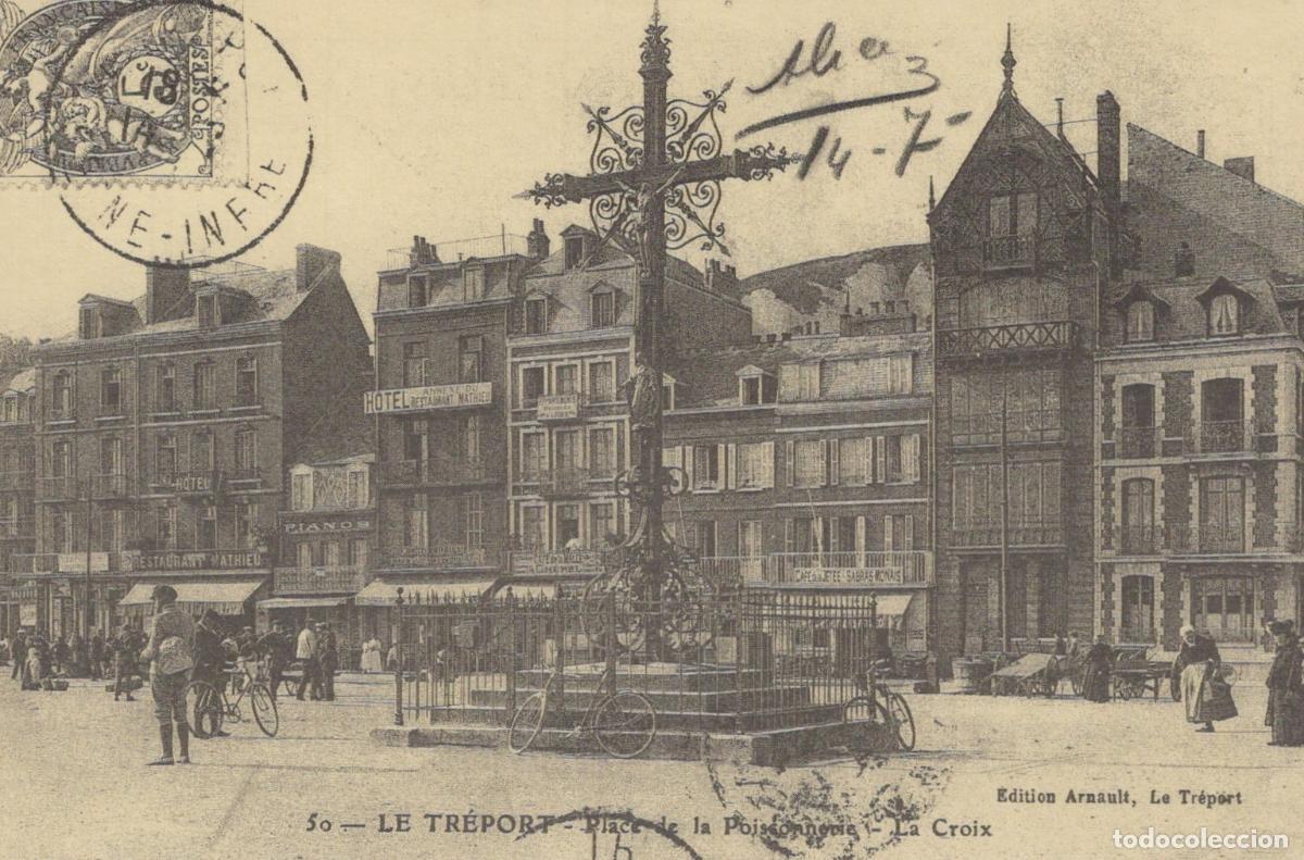 Postcards: France Le Treport Le Tr&eacute;port Place De La Fishmonger Reproduction *YBC026