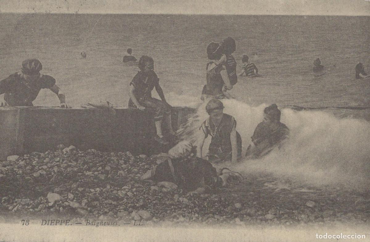 Cartoline: France Dieppe Bathers Enjoying The Sea Early 20th Unposted Reproduction *YBC050