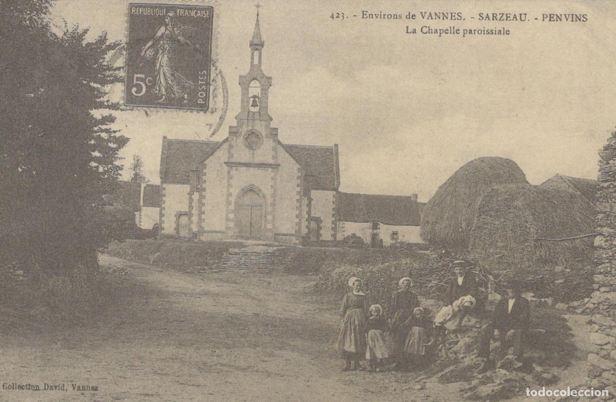 Cartoline: France Vannes Sarzeau Penvins Parish Chapel With Villagers Reproduction *YBC047