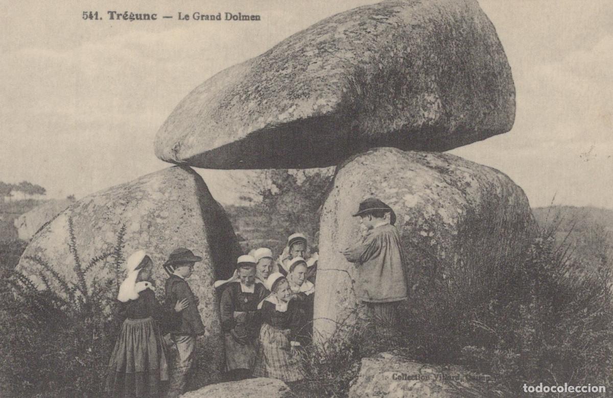 Postkarten: France Tr&eacute;gunc Le Grand Dolmen With Breton Unposted Reproduction *YBC114