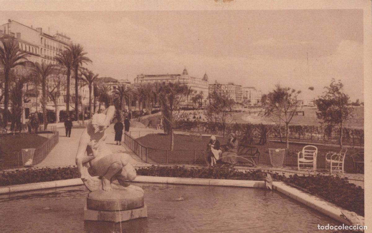 Postkarten: France Cannes Les Nouveau Garden Public Park With Fountain Unposted *YBC618
