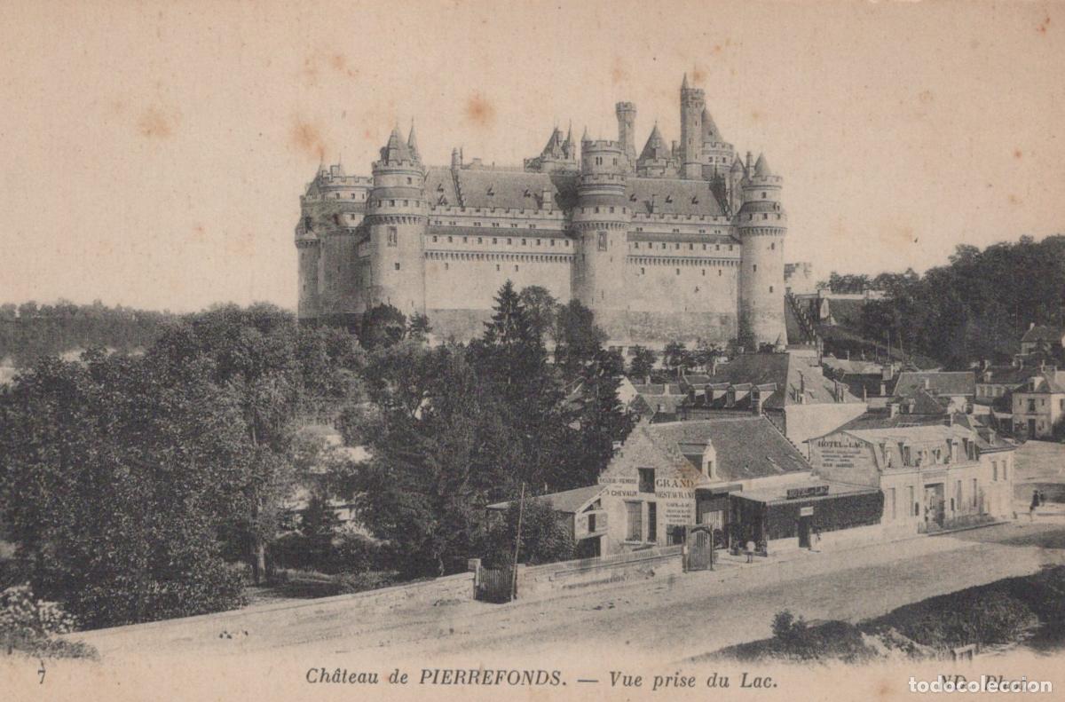 Postcards: France Pierrefonds Chateau De View From The Lake Unposted *YBC714