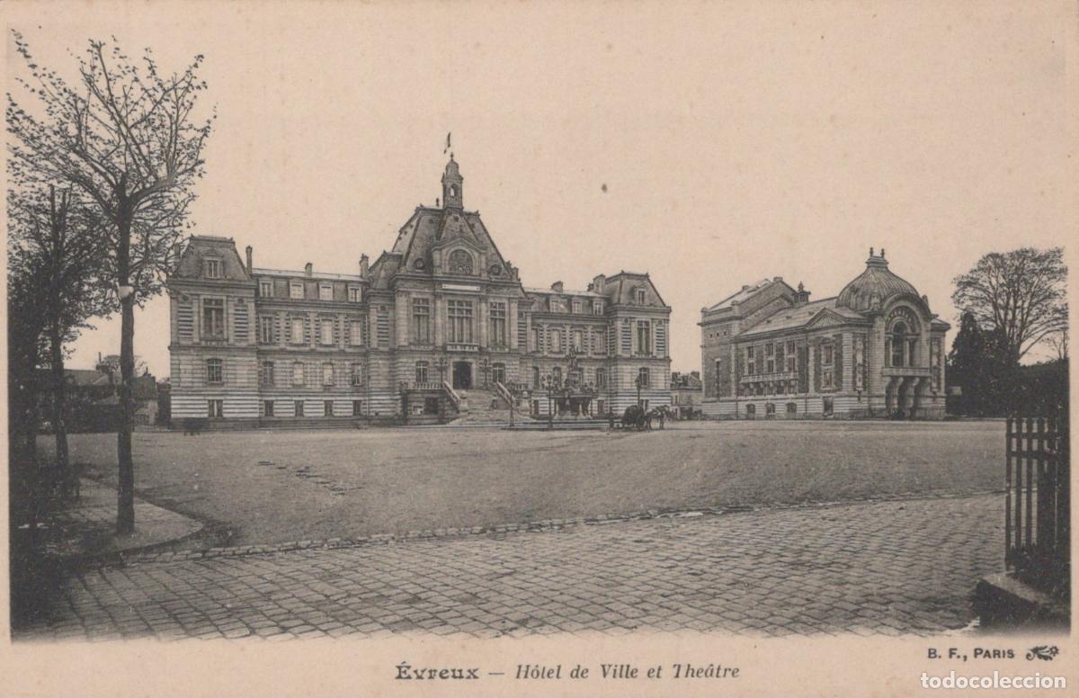 Postcards: France Evreux City Hall And Theater Unposted *YBC777