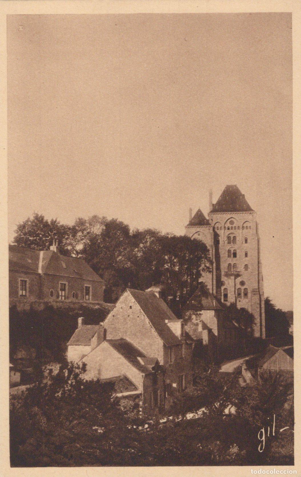 Postcards: France Solesmes Abbey And Old Houses In The Village Sarthe Unposted *YBC861