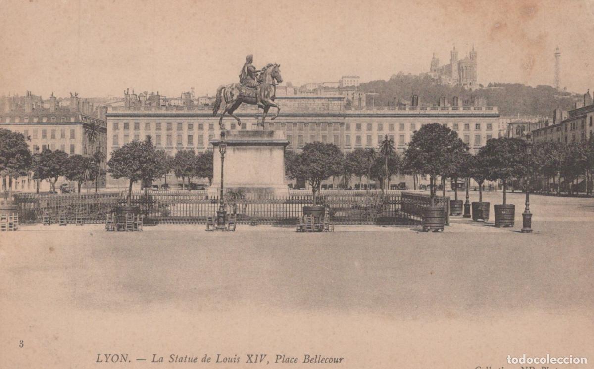 Postcards: France Lyon Statue Of Louis Xiv In Place Bellecour Unposted *YBC262
