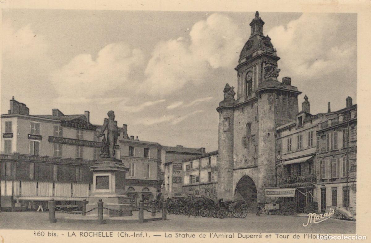 Postkarten: France La Rochelle Admiral Duperre Statue And Clock Tower Unposted *YBC464