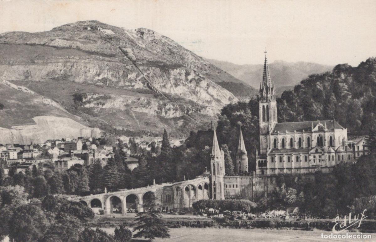 Postkarten: France Lourdes Basilica And Pic Du Jer Mountain View *YBC536