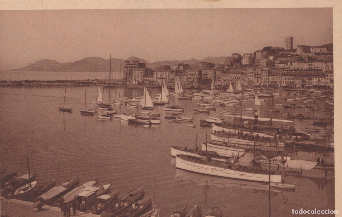 Cartoline: France Cannes Harbor And Le Suquet District View Unposted *YBC660