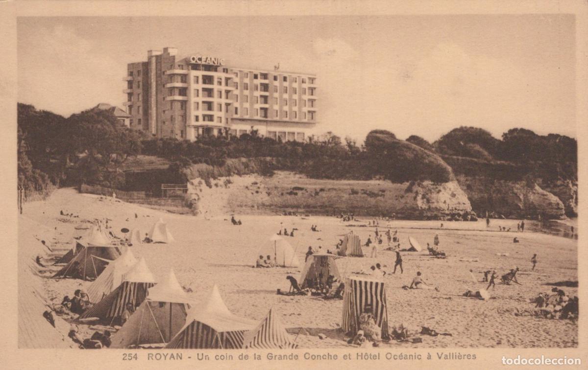Postales: France Royan Grande Conche Beach And Oceanic Hotel In Vallieres Unposted *YBC813