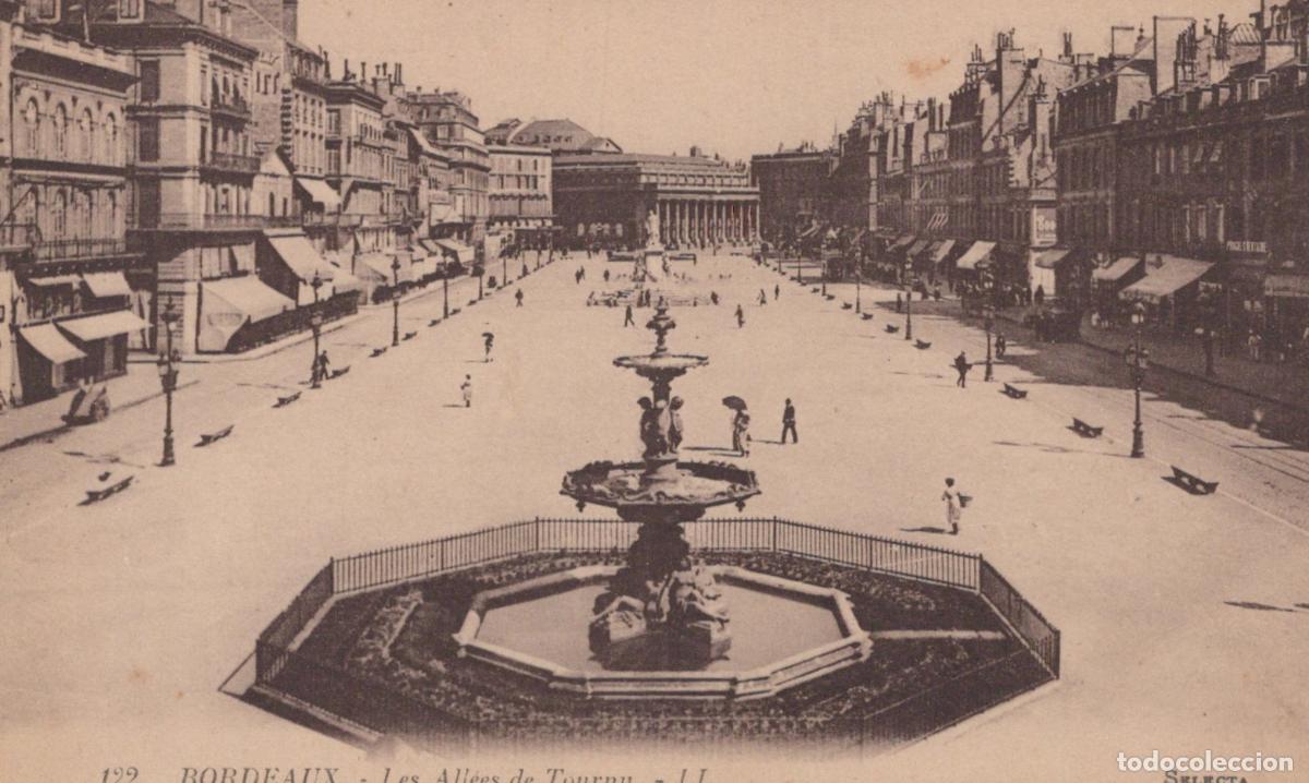 Cartoline: France Bordeaux Les Allees De Tourny Fountain In The City Unposted *YBC632