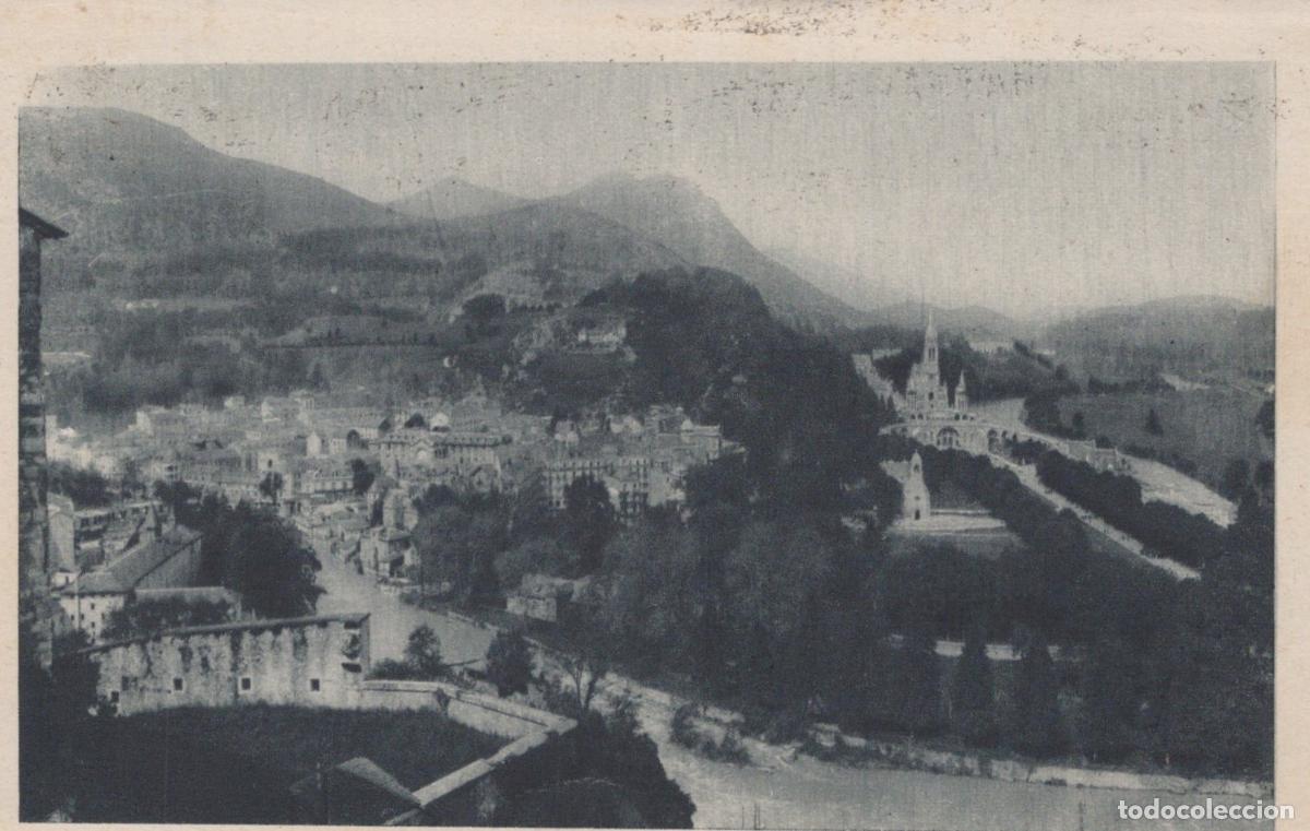 Cartes Postales: France Lourdes General View Of With The Sanctuary And The Pyrenees *YBC537