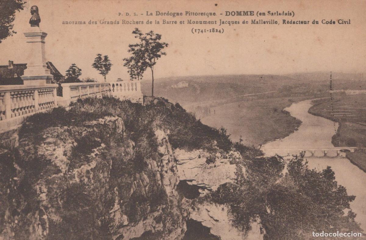 Postales: France Domme Dordogne River Panorama And Jacques De Malleville Monument *YBC677