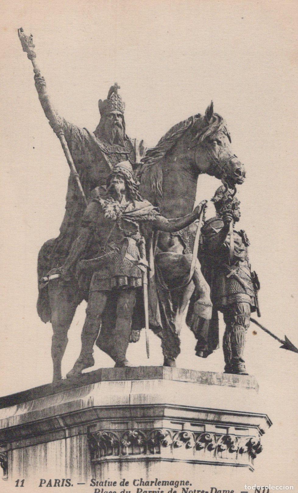 Postkarten: France Arc De Triomphe Statue Of Charlemagne At Place Du Parvis Unposted *YBC919