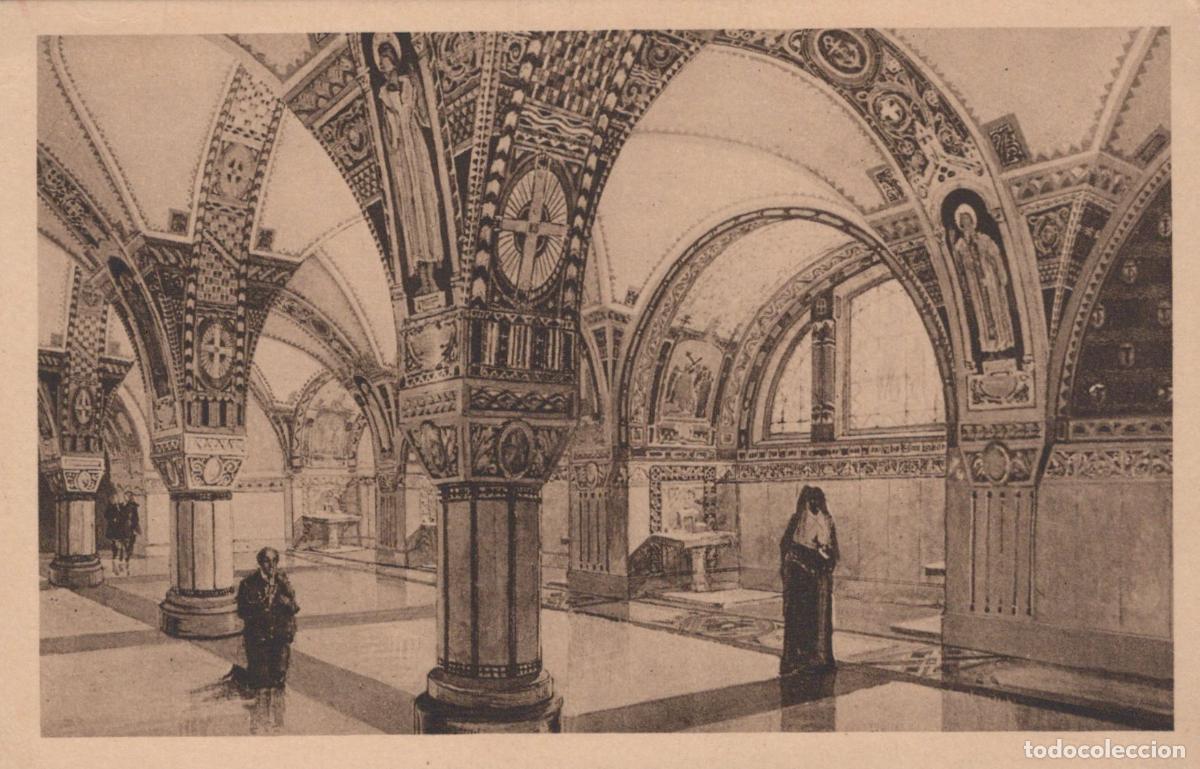 Postais: France Lisieux Basilica Of Interior View Of The Crypt Unposted *YBC780