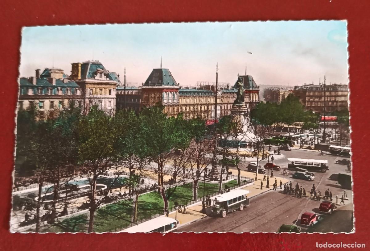 Postales: PLACE DE LA REPUBLIQUE - PAR&Iacute;S - FRANCIA 1956