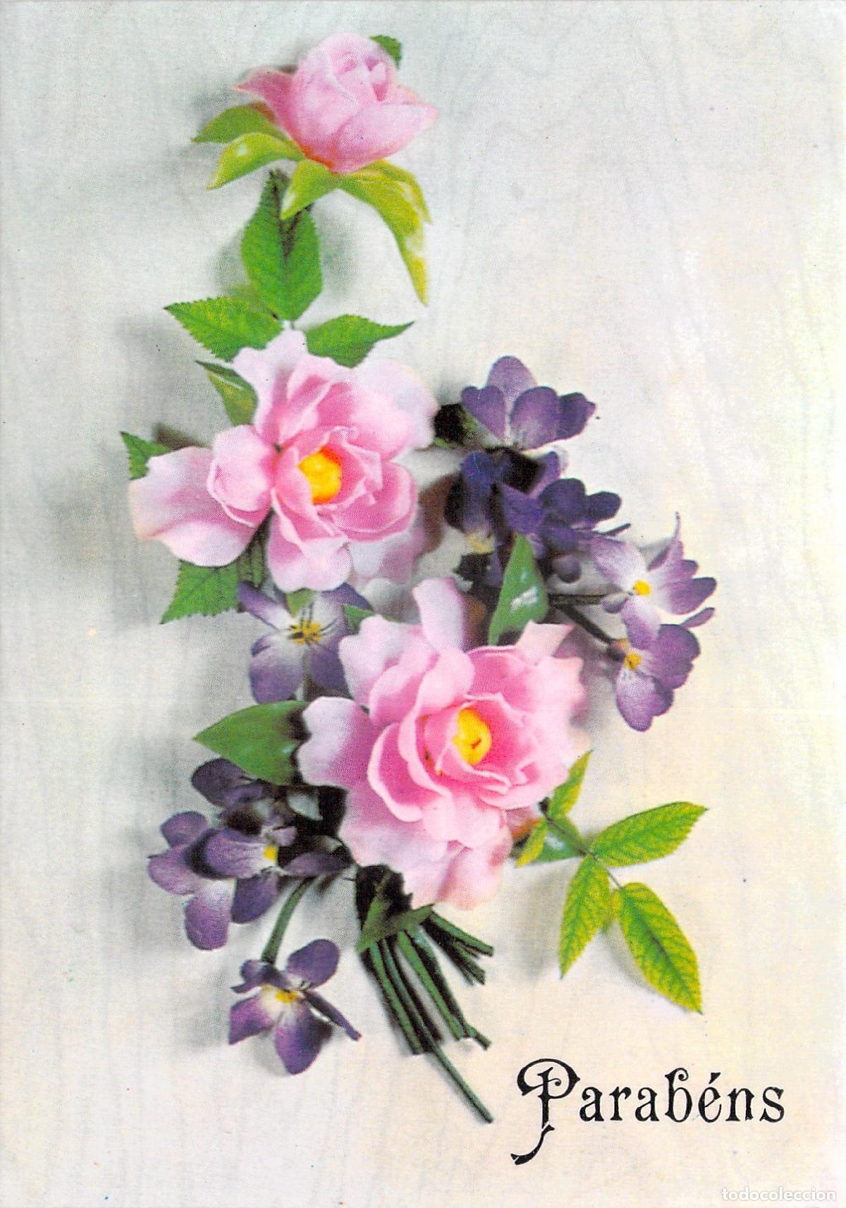 Postales: Postal con dise&ntilde;o de flores y texto parab&eacute;ns