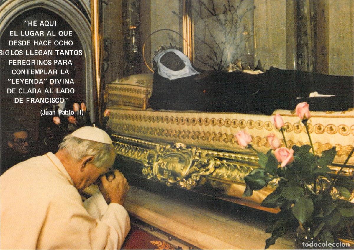 Postales: Postal de Juan Pablo II orando ante Santa Clara en As&iacute;s