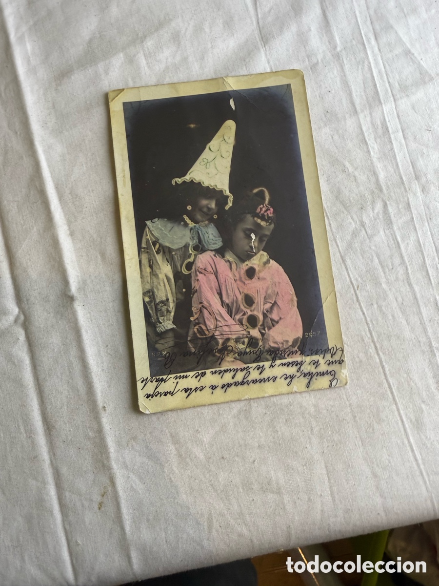 Postales: Postal antigua coloreada Pierrot y Colombina &ndash; circulada con sello &ndash; 1903