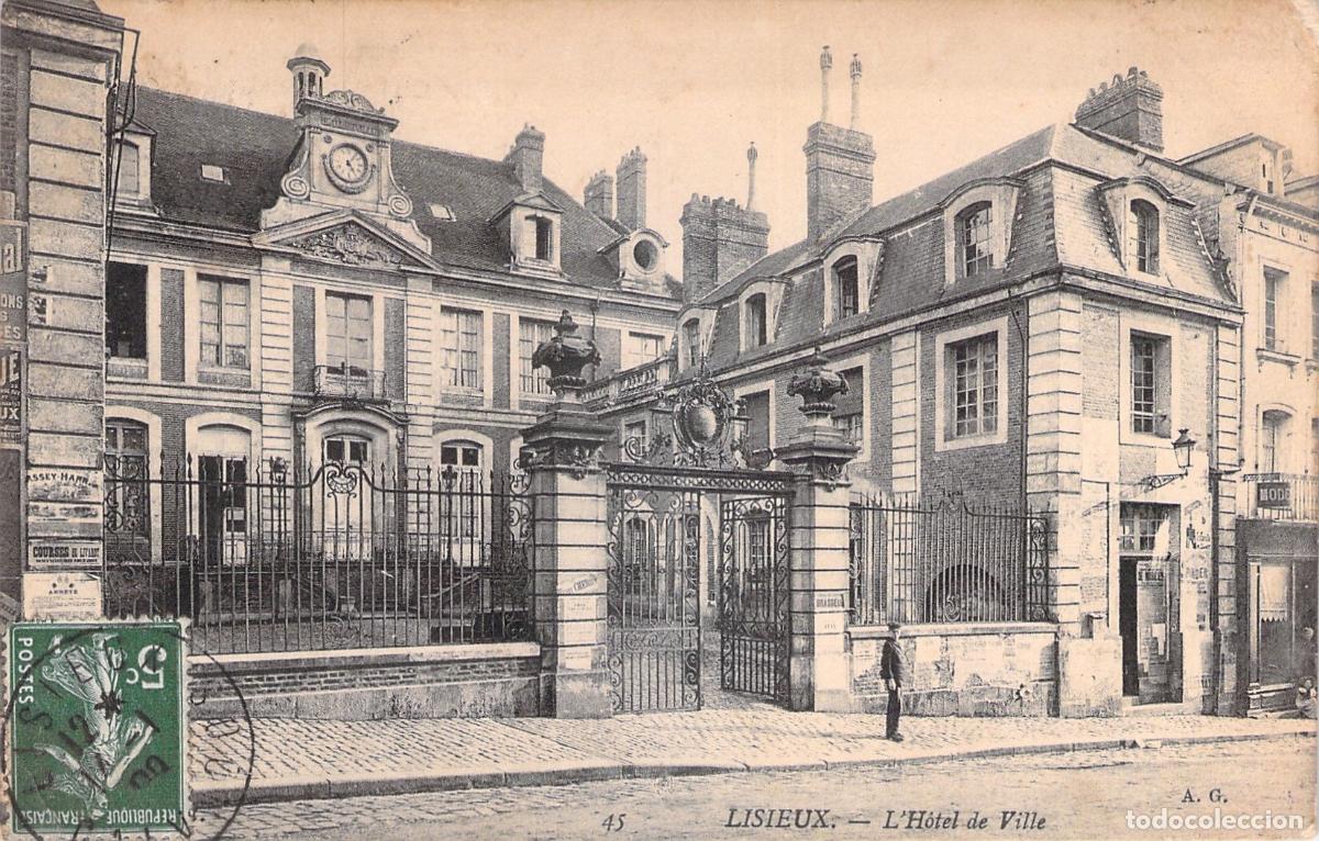 Postales: Postal de Lisieux, L'H&ocirc;tel de Ville
