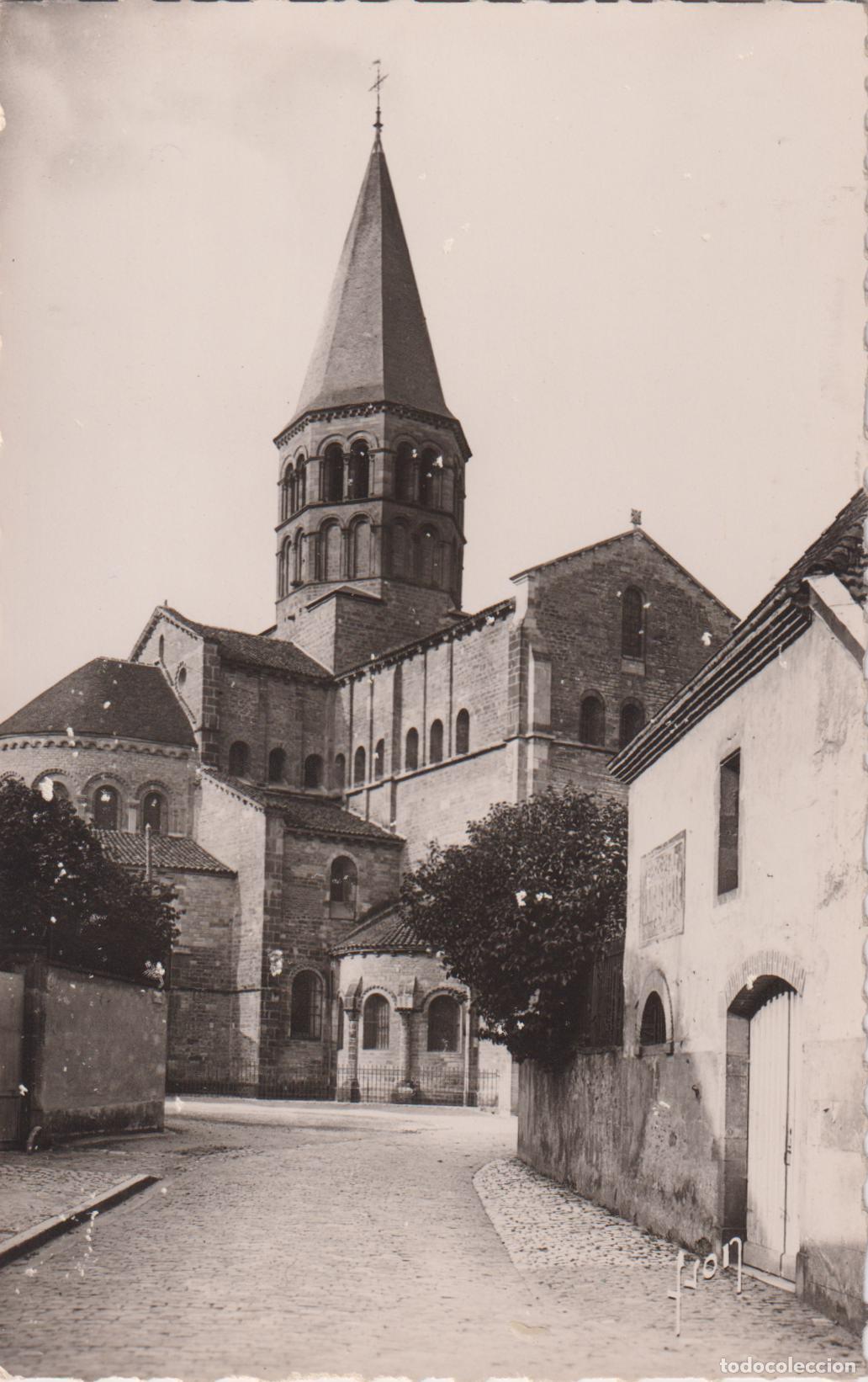 Cartes Postales: FRANCIA, BORGO&Ntilde;A, PARAY-LE-MONIAL &ndash; LA BAS&Iacute;LICA (S.XI) &ndash; LES EDITIONS D'ART YVON N&ordm;2867 &ndash; S/C