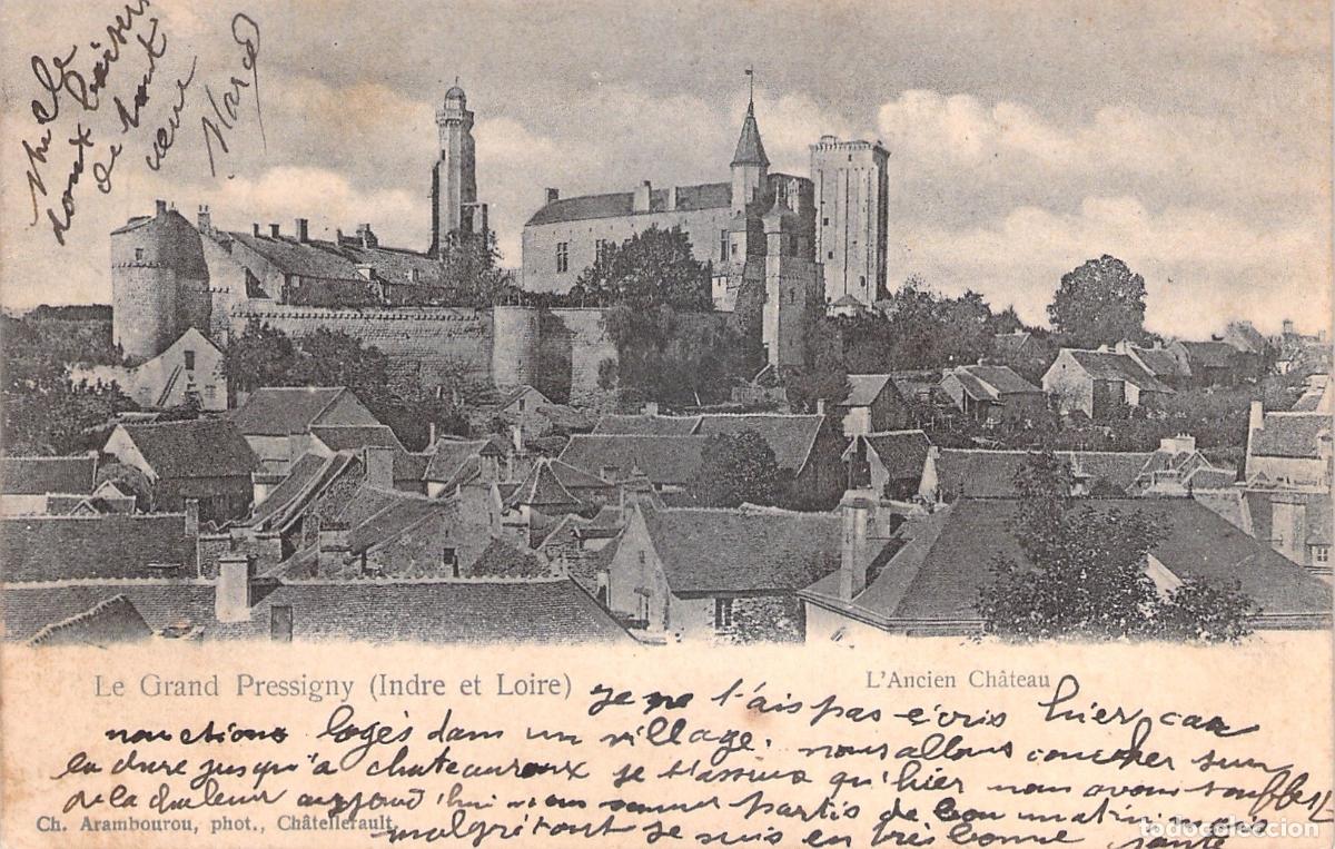 Cartoline: Postal de Le Grand-Pressigny con su Castillo en Indre-et-Loire
