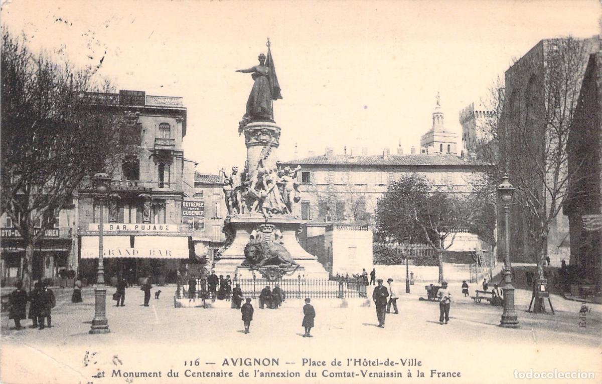 Postkarten: Postal de la Place de l'H&ocirc;tel-de-Ville en Avignon, Francia