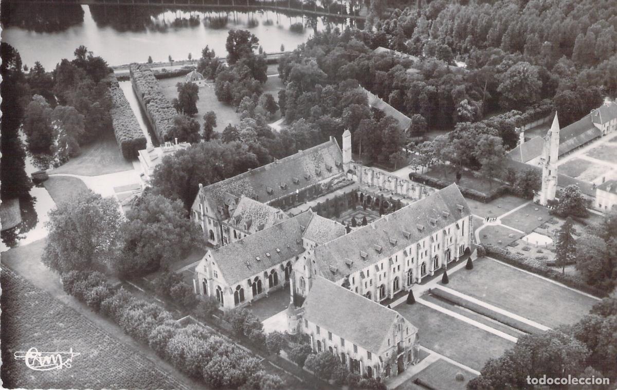 Postcards: Postal de la Abad&iacute;a de Royaumont vista desde el aire en Viarmes