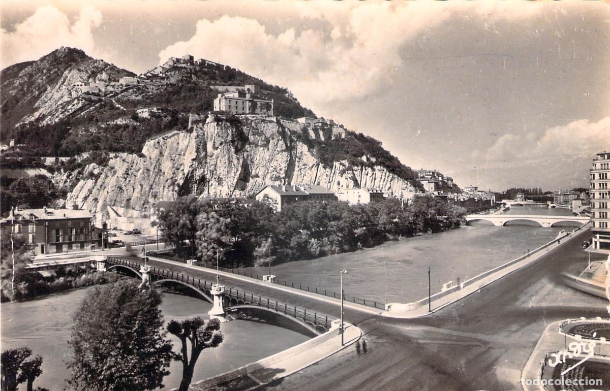 Postais: Postal de Grenoble: Puentes sobre el Is&egrave;re y la Bastilla