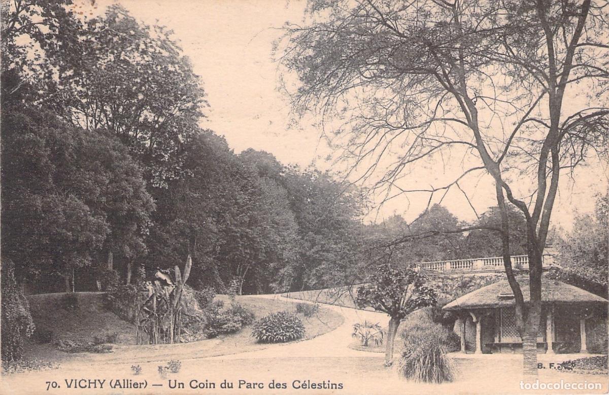 Postales: Postal de un rinc&oacute;n del Parc des C&eacute;lestins en Vichy, Francia