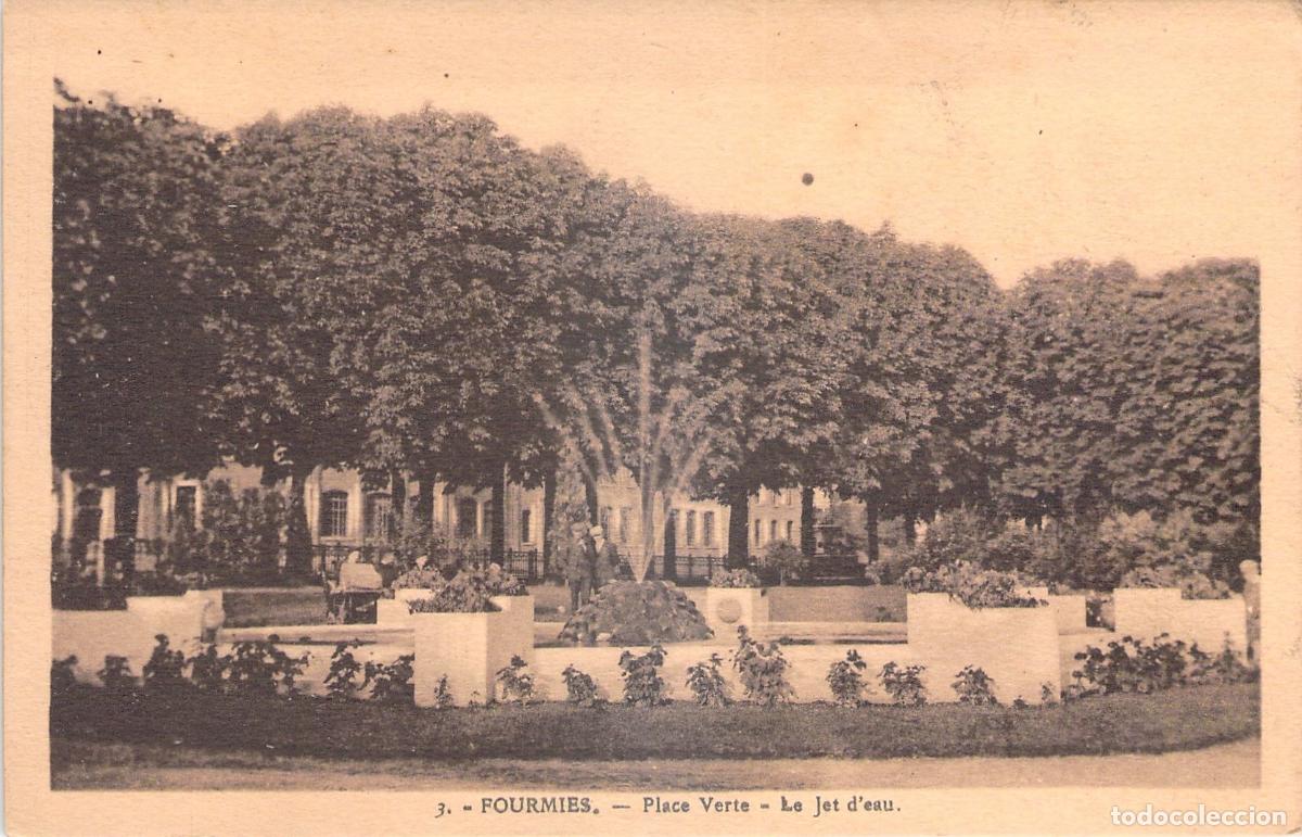 Postcards: Postal de Place Verte con fuente en Fourmies Francia
