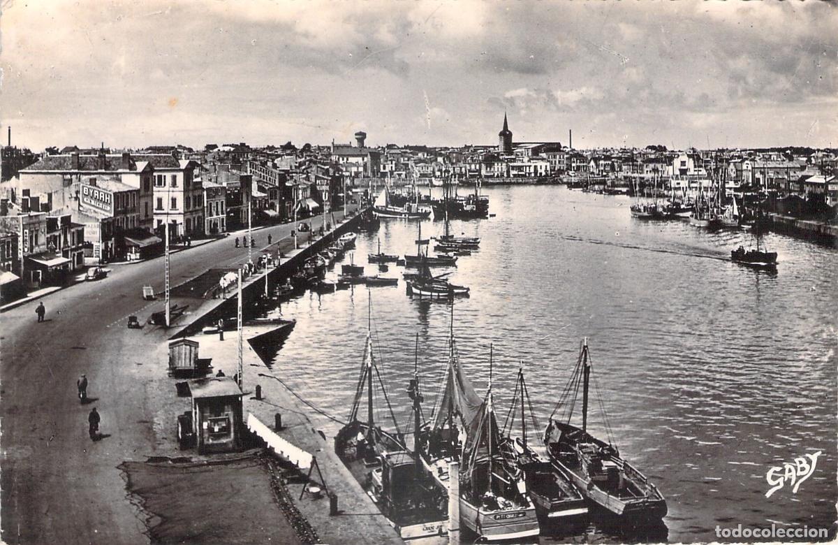 Postales: Postal de Les Sables-d'Olonne, vista del puerto en Francia