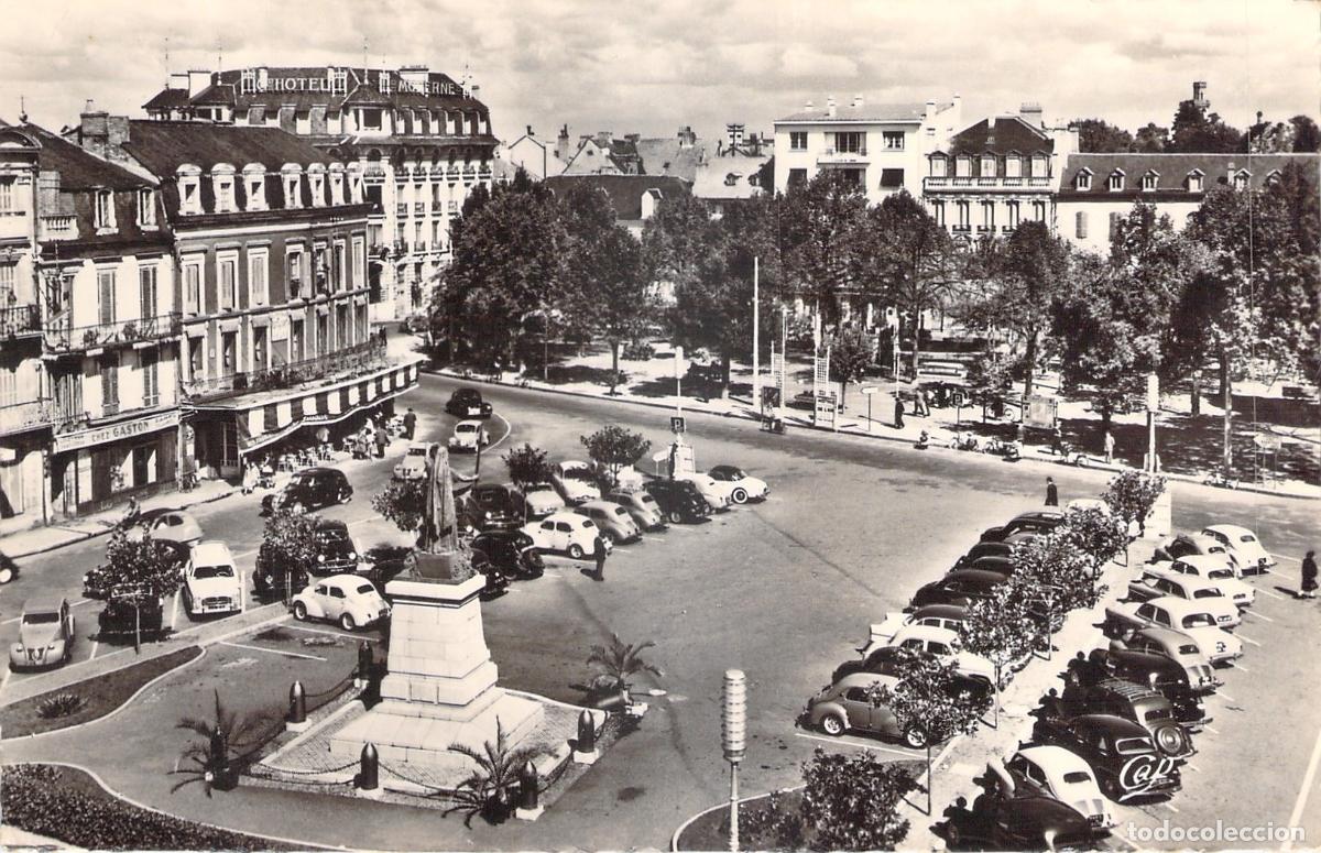 Postales: Postal de Place de Verdun en Tarbes, Francia