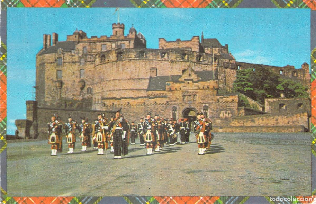 Postales: Postal del Castillo de Edimburgo con Gaiteros Escoceses