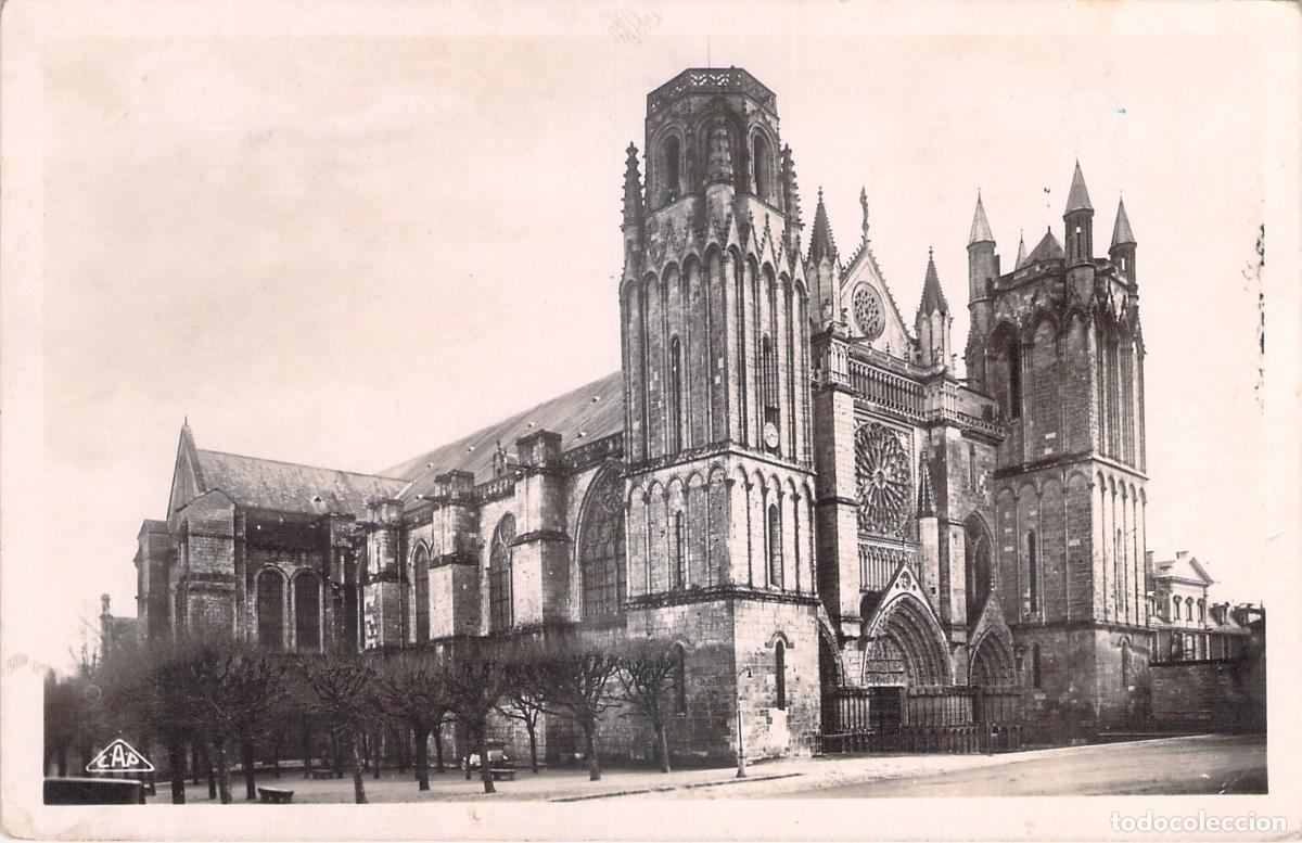 Postales: Postal de la Catedral de San Pedro en Poitiers, Francia
