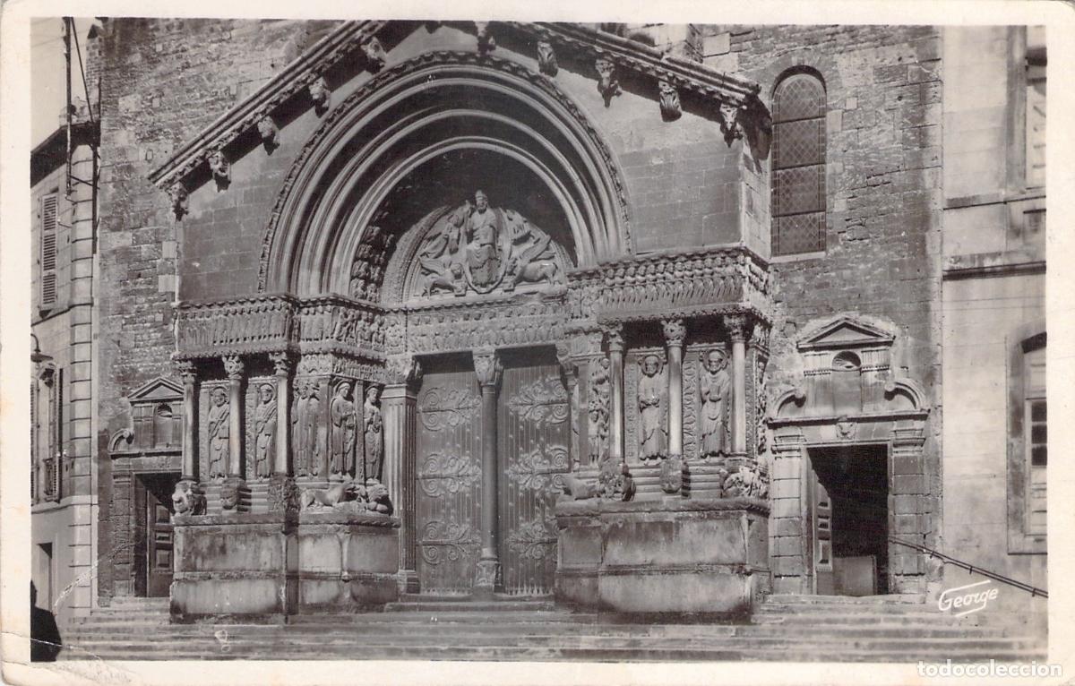 Postales: Postal de la Catedral de Saint-Trophime en Arles, Francia